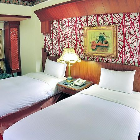 Karo Hotel Kaohsiung Extérieur photo