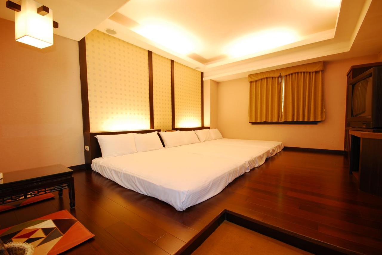 Karo Hotel Kaohsiung Extérieur photo