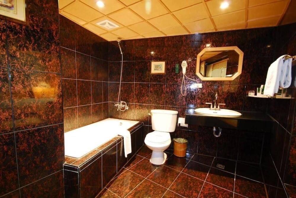 Karo Hotel Kaohsiung Extérieur photo