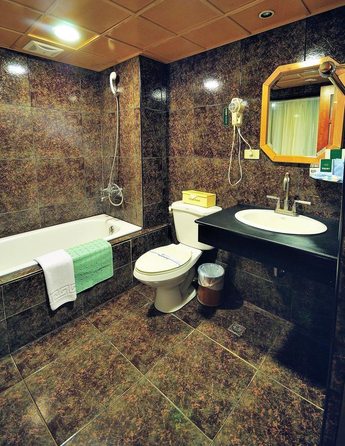 Karo Hotel Kaohsiung Extérieur photo